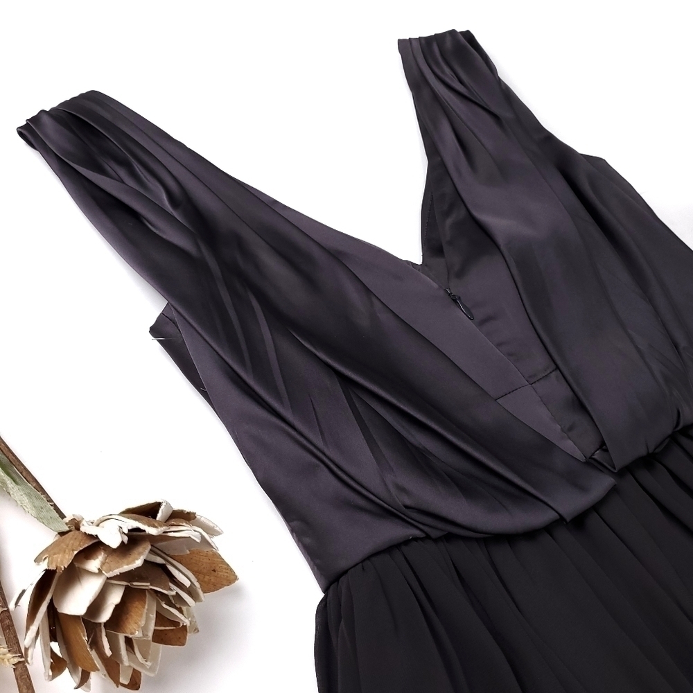 Vera Wang Gorgeous Black Charcoal Formal Dress Size 4 - Picture 6 of 13